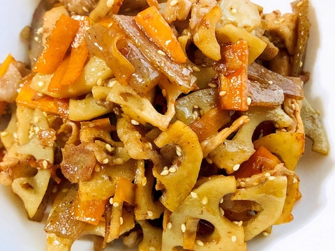 れんこんと豚肉とこんにゃくの炒り煮